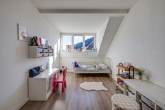 64_FUNDA_MARGA KLOMPELAAN 71_RIJEN.jpg